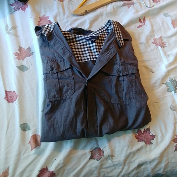 Shirt - Picture 2 of 4